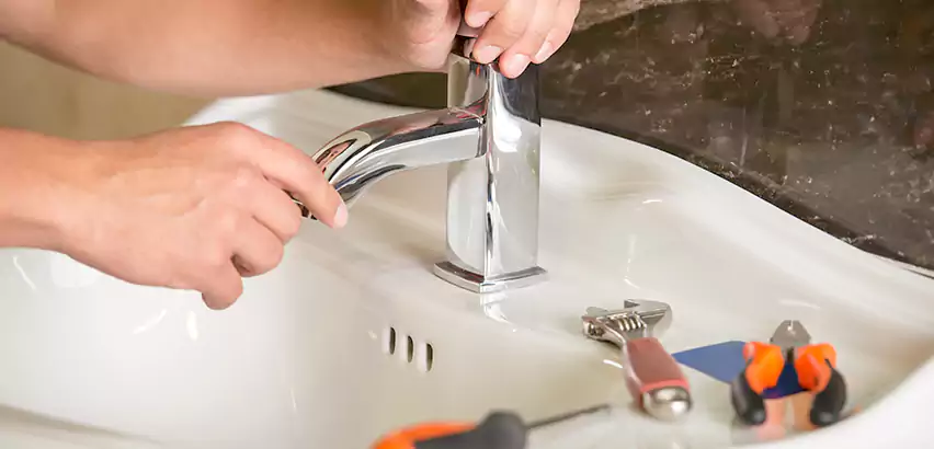 Bathtub Faucet Replacement in St. James